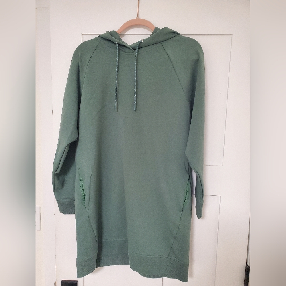 NWT old navy long hoodie/tunic size M